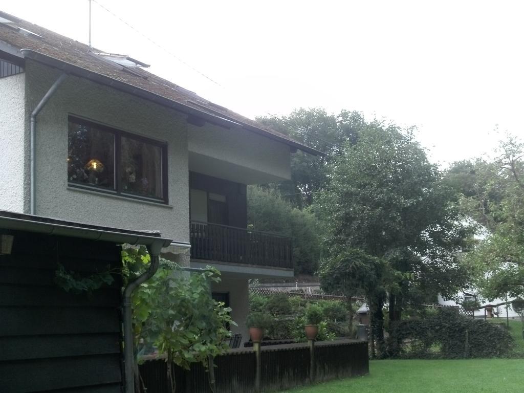 Pension Waldfrieden Maring-Noviand エクステリア 写真