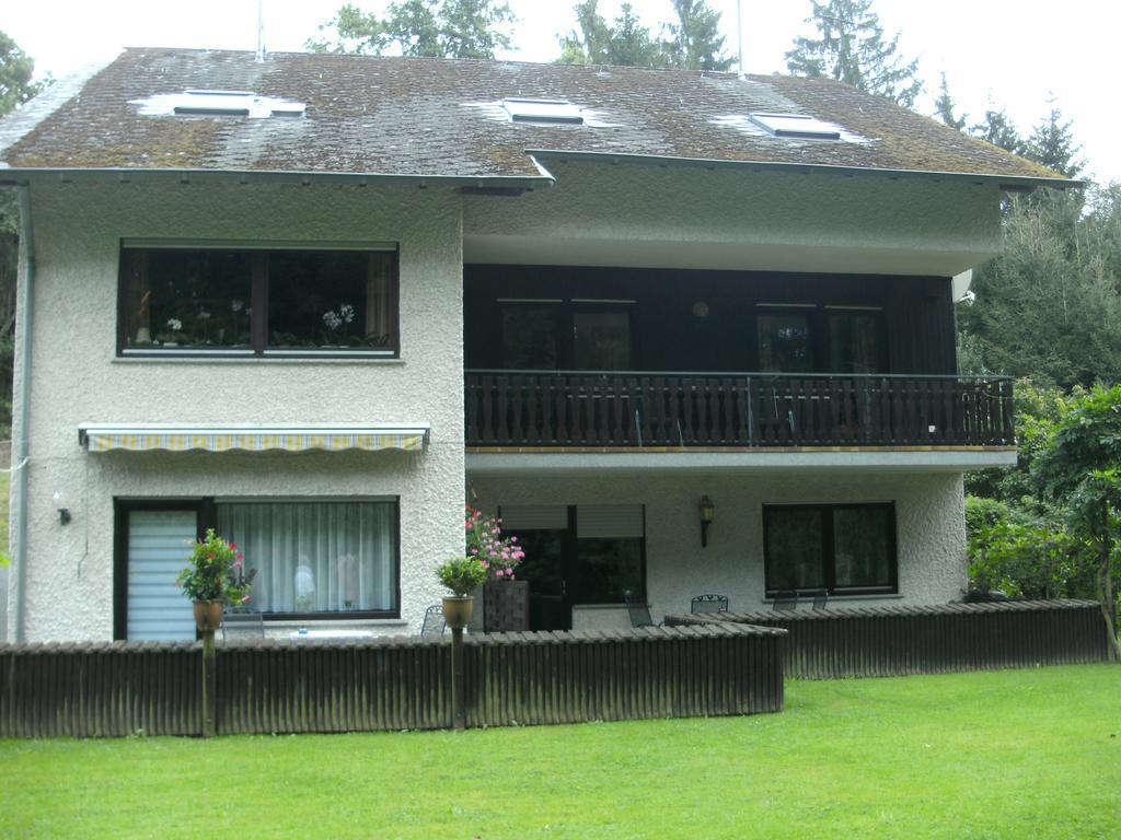 Pension Waldfrieden Maring-Noviand エクステリア 写真