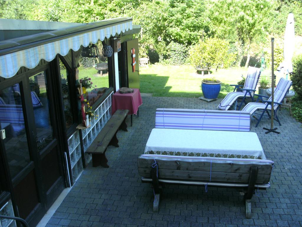 Pension Waldfrieden Maring-Noviand エクステリア 写真