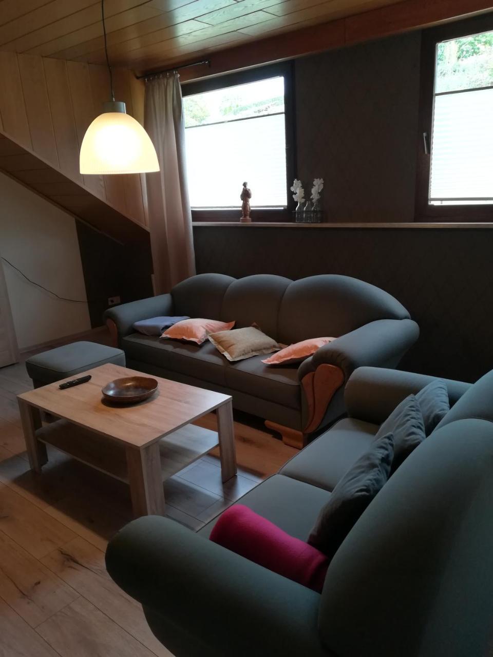 Pension Waldfrieden Maring-Noviand エクステリア 写真